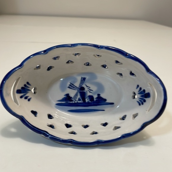 Set of 2 mini  blue and white bowls - Picture 3 of 3